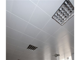 鋁扣板吊頂輕鋼龍骨間距多少？