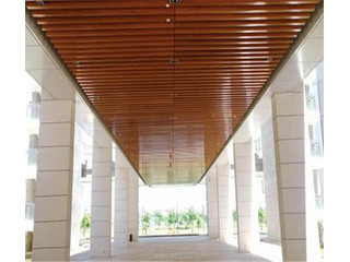 鋁天花板用鏤空還是木紋好？來PK一下