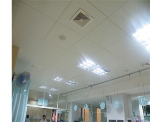 鋁天花吊頂是什么，特性價格你了解有多少呢？